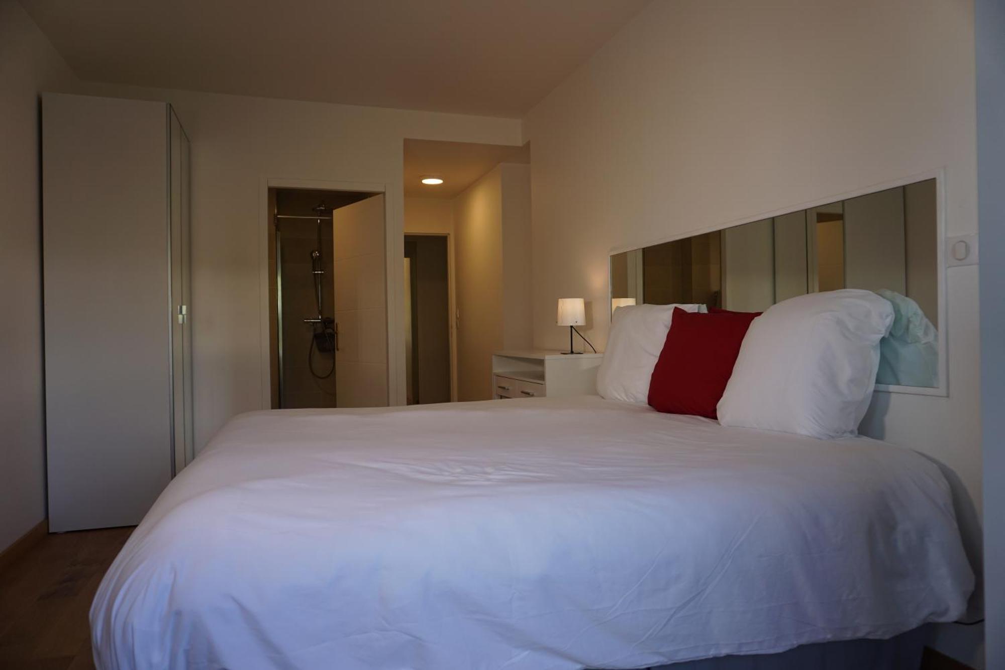 Residences Grande Jatte, Bord De Seine, Suites 52M2 A 97M2, Hopital Americain A 600M 뇌이이쉬르세느 외부 사진