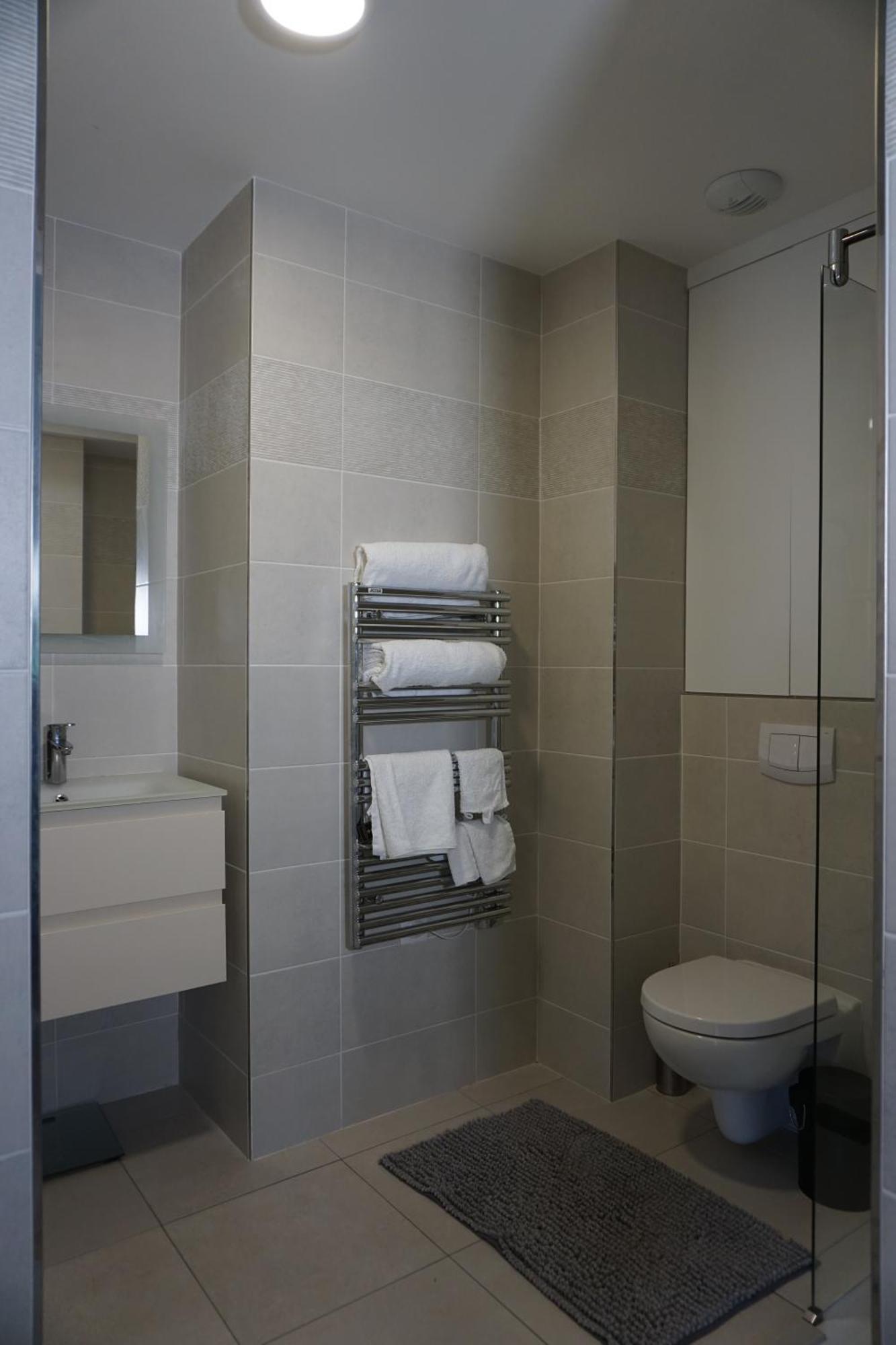 Residences Grande Jatte, Bord De Seine, Suites 52M2 A 97M2, Hopital Americain A 600M 뇌이이쉬르세느 외부 사진